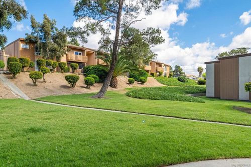 202-1051 Rock Springs, Escondido, CA, 92026 | Card Image