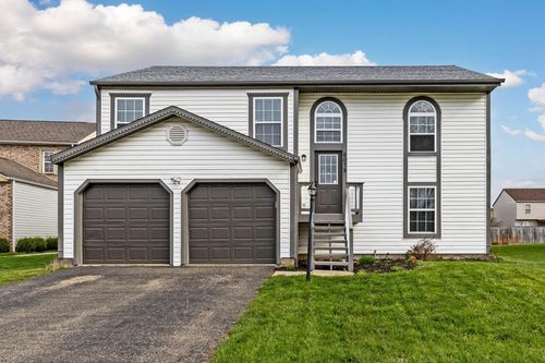 6078 Brook Bay Ct, Canal Winchester, OH, 43110-8737 | Card Image