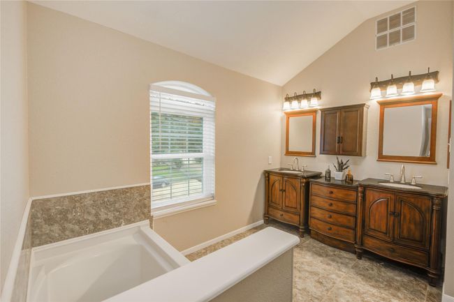 1826 Taylor Creek Dr, House other with 4 bedrooms, 3 bathrooms and 2 parking in Fresno TX | Image 34