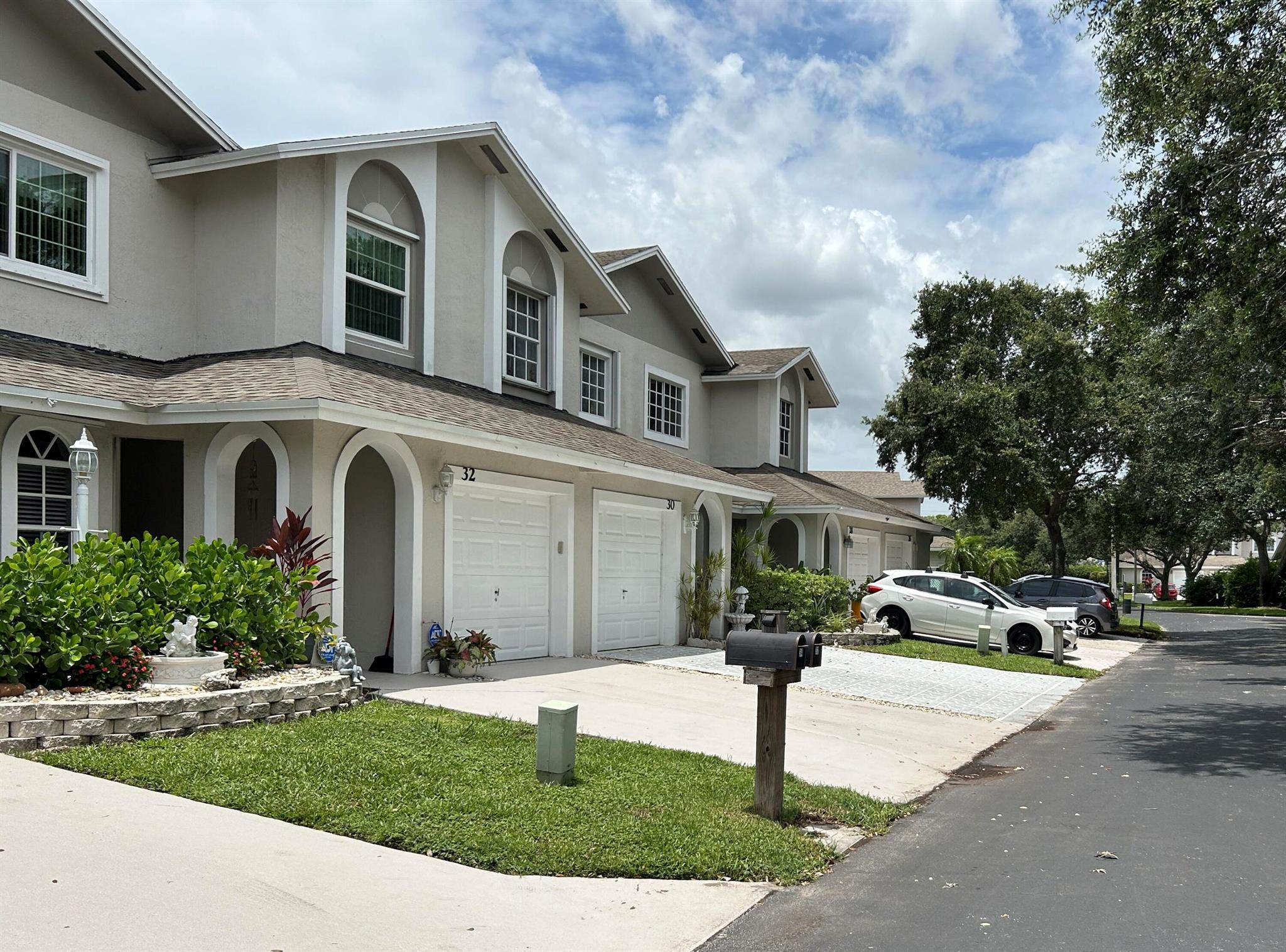 Desford Ln, Boynton Beach, FL 33426