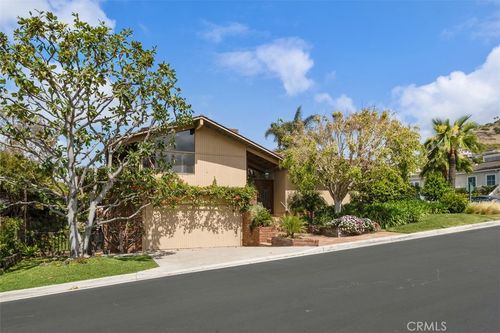 2 N Alta Mira Rd, Laguna Beach, CA, 92651 | Card Image