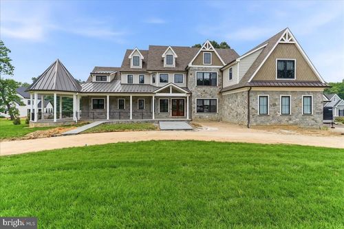 717 Featherbed Ln, GARNET VALLEY, PA, 19060-1202 | Card Image