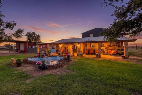 6714 E County Road 110, Midland, TX, 79706-5455 | Card Image
