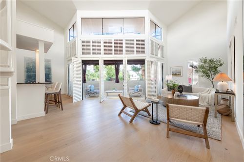 unit-313-5236 Yarmouth Ave, Encino, CA, 91316-3130 | Card Image