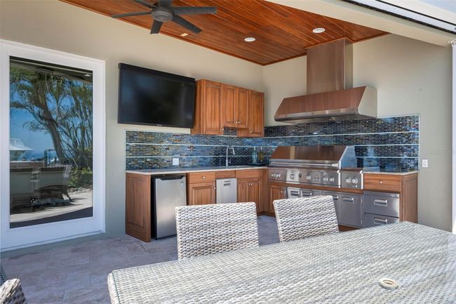 606 Crestwood Ln, House other with 4 bedrooms, 5 bathrooms and null parking in HOLMES BEACH FL | Image 16