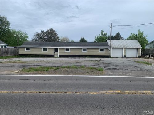1392 State Route 176, Fulton, NY, 13069-4992 | Card Image