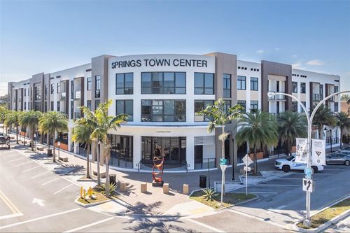 313-1 Curtiss Pkwy, Miami Springs, FL, 33166-5210 | Card Image