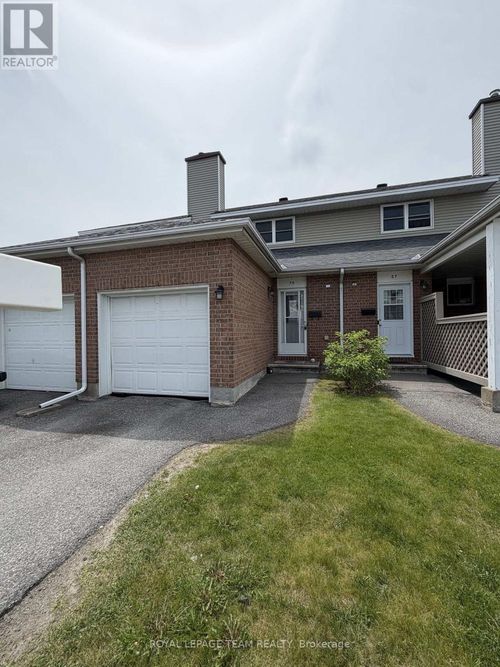 29 Bentbrook Cres, Nepean, ON, K2J3X9 | Card Image
