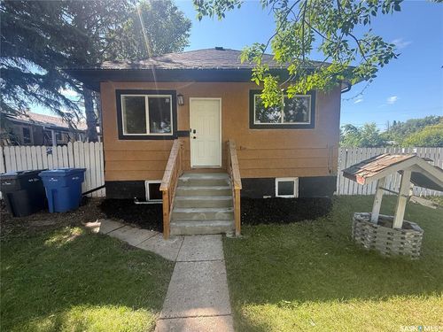 1691 104th Street, North Battleford, SK, S9A1P6 | Card Image