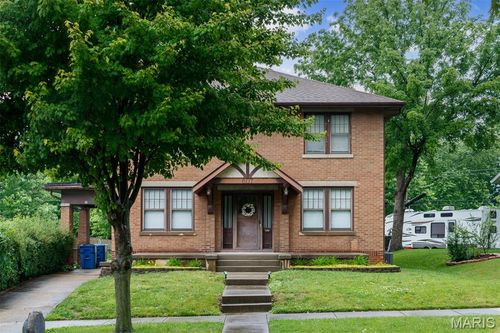 607 9th St, Highland, IL, 62249-1517 | Card Image