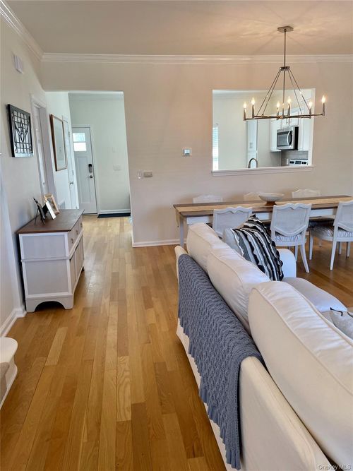 359 Verplanck Ave, Beacon, NY, 12508-2821 | Card Image