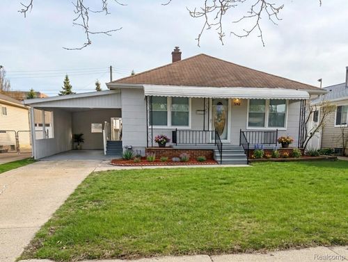 7242 Gerald Ave, Warren, MI, 48092-2735 | Card Image