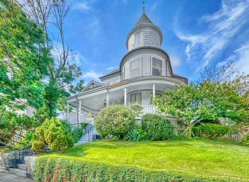 41 Tudor St, Lynn, MA, 01902-4618 | Card Image