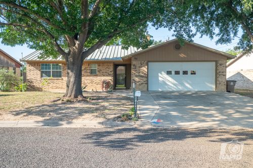 117 Inwood Dr, San Angelo, TX, 76903-9121 | Card Image