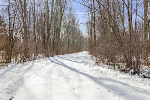 6776 Ravenswood Road, Kimball Township, MI, 48074 | Card Image