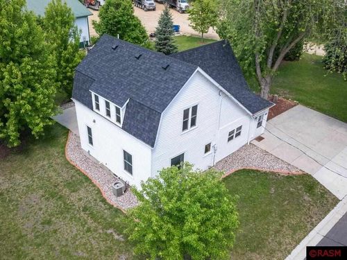 105 1st St S, Elysian, MN, 56028-7501 | Card Image