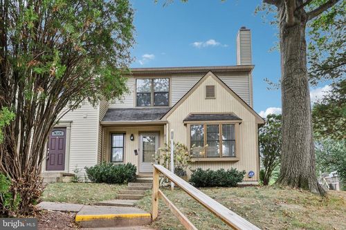 2 Berkeley Ct, STERLING, VA, 20165-5617 | Card Image