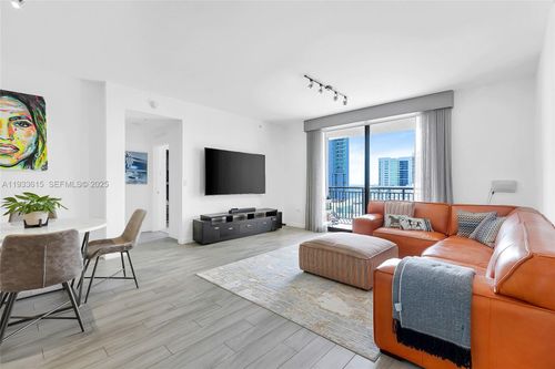 apt-1505-999 Sw 1st Ave, Miami, FL, 33130-3424 | Card Image