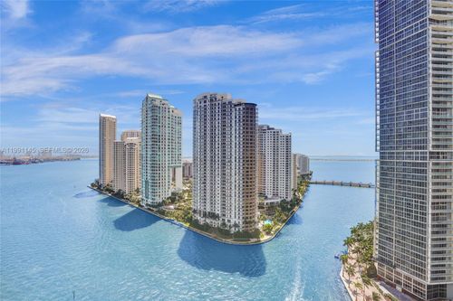 2106w-300 Biscayne Boulevard Way, Miami, FL, 33131 | Card Image