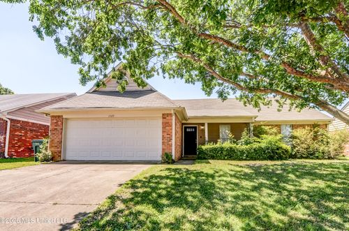 s-1105 S Parkview Circle, Southaven, MS, 38671 | Card Image