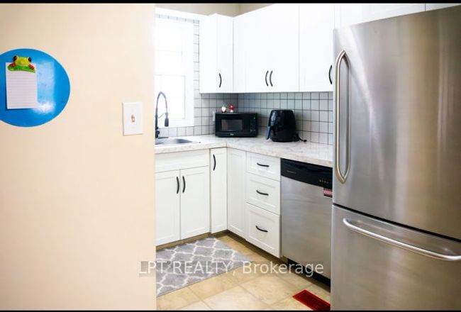 5 - 126 Notch Hill Rd, Condo with 4 bedrooms, 3 bathrooms and 1 parking in Kingston ON | Image 7