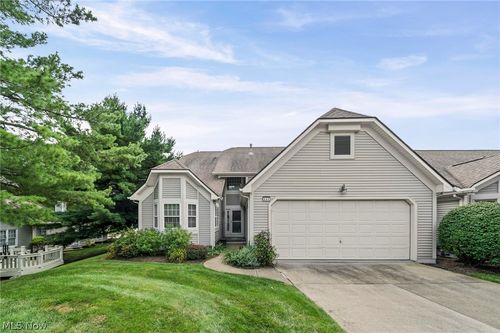 441 Shannon Drive, Wadsworth, OH, 44281 | Card Image