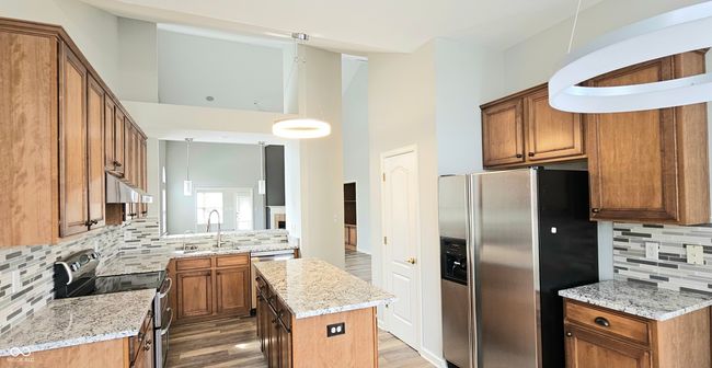 13648 Seven Oaks Dr, House other with 3 bedrooms, 3 bathrooms and null parking in Fishers IN | Image 5
