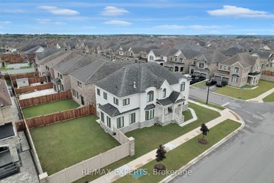 158 Scarlet Way, House other with 4 bedrooms, 4 bathrooms and 6 parking in Bradford ON | Image 3