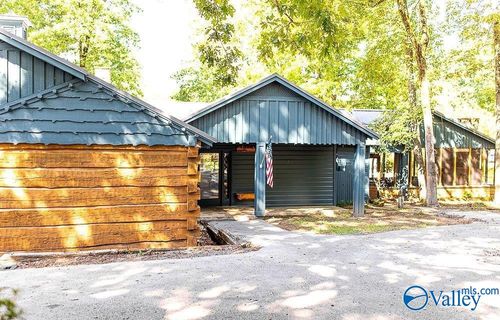 1551 Signal Point Rd, Guntersville, AL, 35976-8230 | Card Image