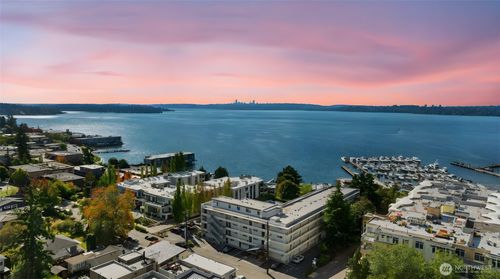 201-201 2nd St S, Kirkland, WA, 98033-6532 | Card Image