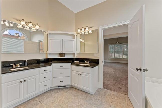 2006 Hubbard Ct, House other with 5 bedrooms, 4 bathrooms and 3 parking in Villa Rica GA | Image 19