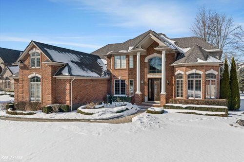 52847 Tuscany Grv, Shelby Township, MI, 48315-2084 | Card Image