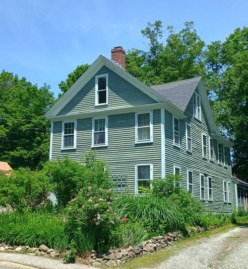 198 Main St, Francestown, NH, 03043-3026 | Card Image