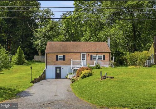 3982 Marietta Ave, COLUMBIA, PA, 17512-8900 | Card Image
