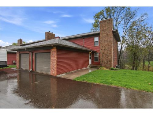531 Hunter Hill Rd, Hudson, WI, 54016-1866 | Card Image