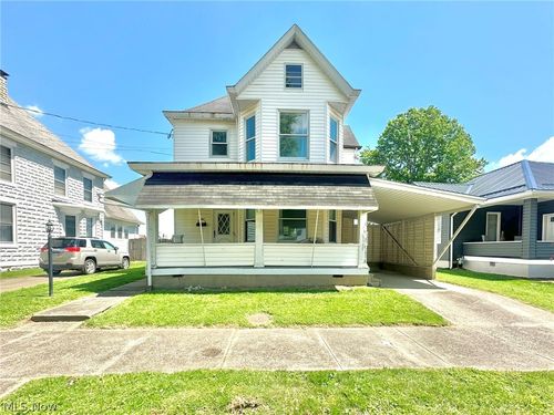 427 Columbia Ave, Williamstown, WV, 26187-1122 | Card Image