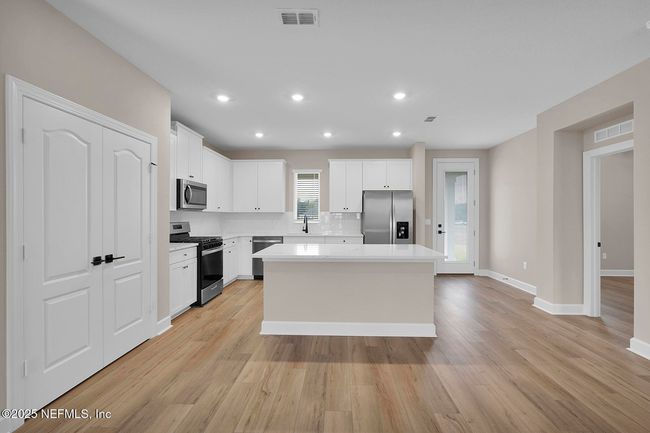 2082 Featheredge Way, House other with 5 bedrooms, 4 bathrooms and null parking in Middleburg FL | Image 5
