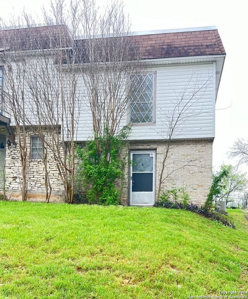a-1022 Fabulous Dr, San Antonio, TX, 78213-1649 | Card Image