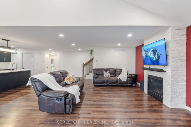 113 Cabot Trail, House other with 4 bedrooms, 4 bathrooms and 3 parking in Chatham ON | Image 8