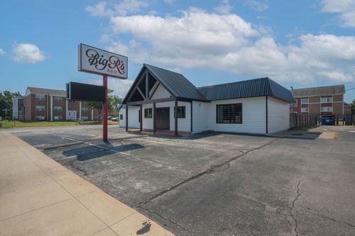 1220 E 15th St, Joplin, MO, 64804-0811 | Card Image