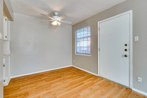 apt-205-307 E 31st St, Austin, TX, 78705-3036 | Card Image