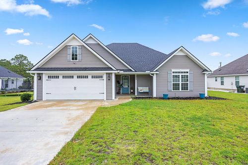 3805 Landings Cir, Hahira, GA, 31632-6300 | Card Image