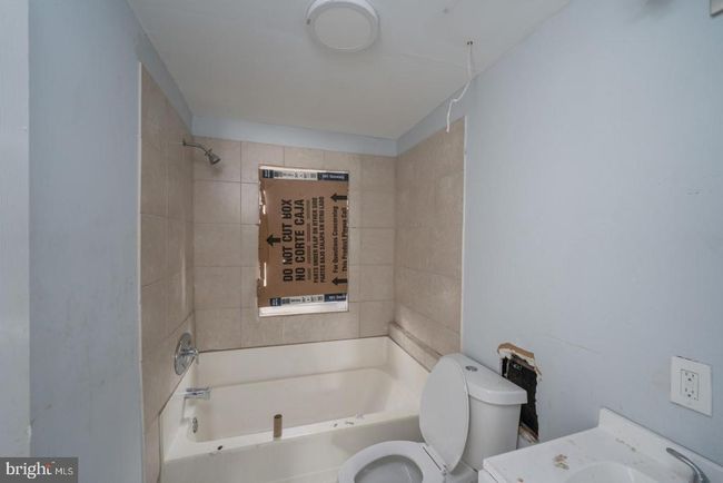 4118 Curtis Ave, Townhouse with 2 bedrooms, 1 bathrooms and null parking in BALTIMORE MD | Image 5
