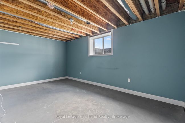 411 Jane St, House other with 7 bedrooms, 3 bathrooms and 10 parking in Palmerston ON | Image 40