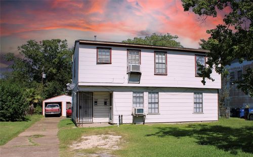 1210 6th Ave N, Texas City, TX, 77590-7425 | Card Image