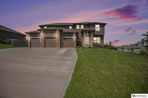 13704 S 50th St, Papillion, NE, 68133-2898 | Card Image