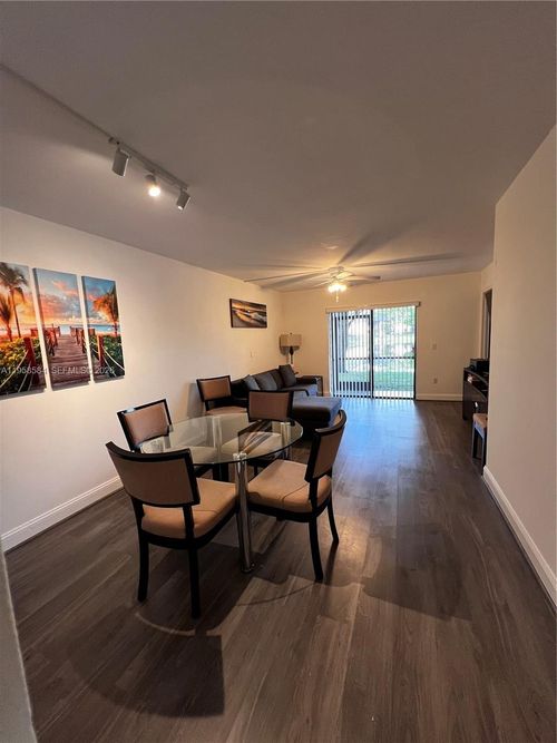 102-158 Nw 92nd Ave, Pembroke Pines, FL, 33024-6367 | Card Image