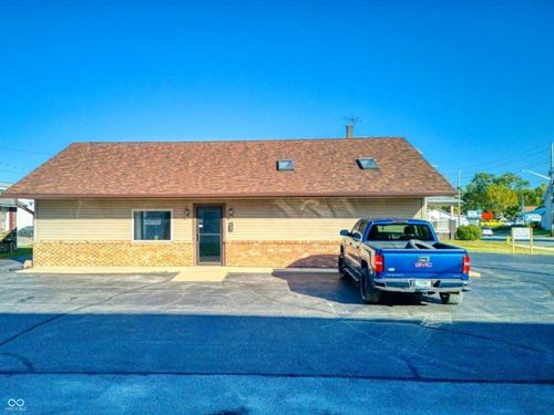 550 W Walnut St, Frankfort, IN, 46041-2371 | Card Image