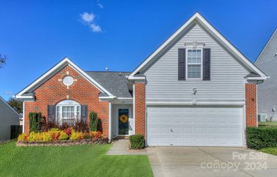 121 Nevis Lane, House other with 3 bedrooms, 2 bathrooms and null parking in Mooresville NC | Image 1