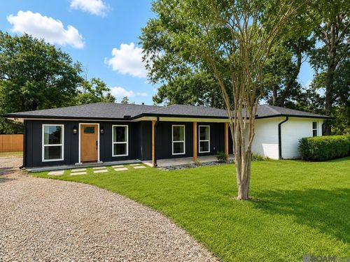 17739 Greenwell Springs Rd, Greenwell Springs, LA, 70739-4746 | Card Image